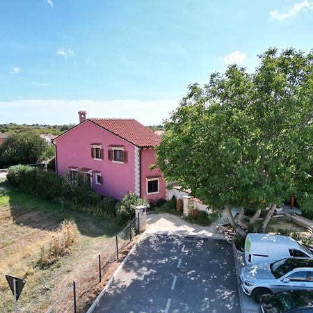 Magic Holiday Apartment Бале Екстериор снимка